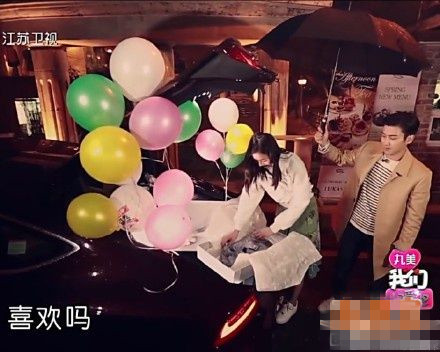 衣服禮盒包裝2-廣州駿業(yè)包裝實(shí)業(yè)有限公司 衣服禮盒包裝2