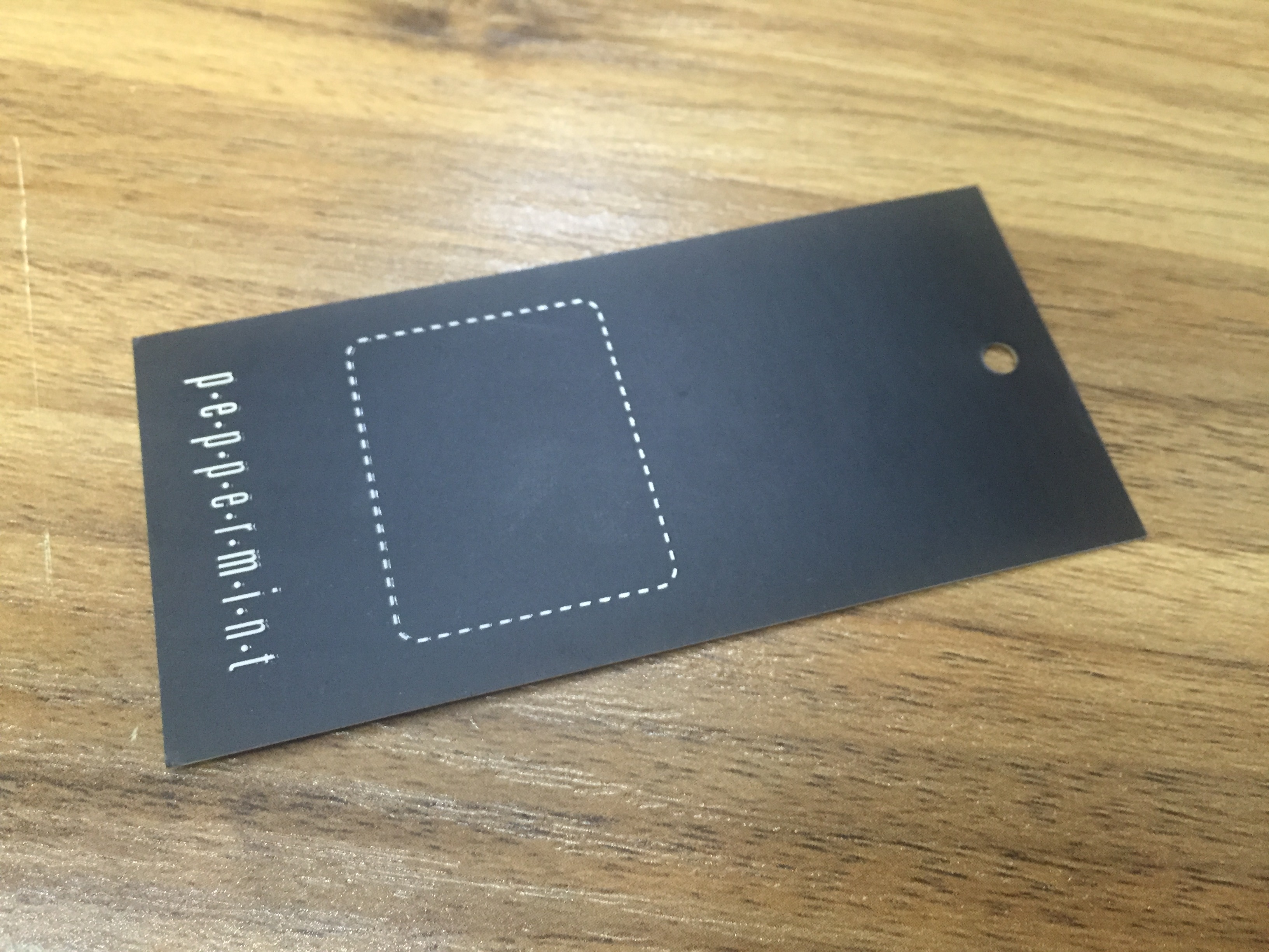 從t恤紙牌工廠回來(lái)的譚師傅，告訴我們他的苦逼經(jīng)歷